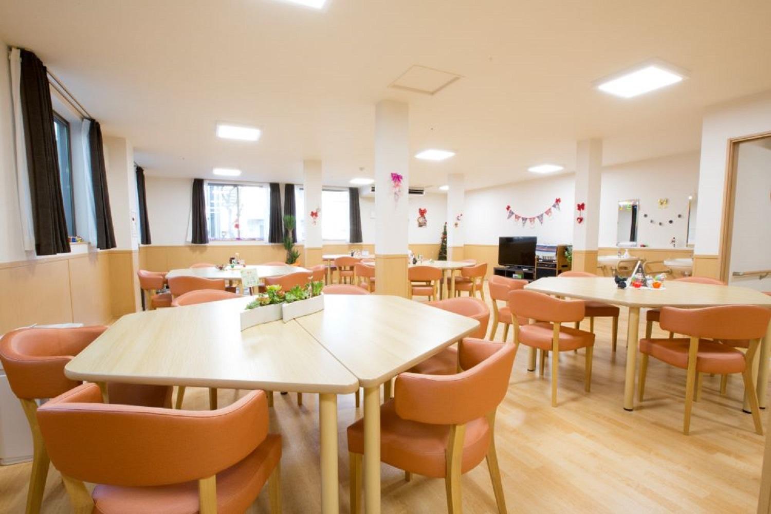 株式会社 1983|一家団蘭あさひ