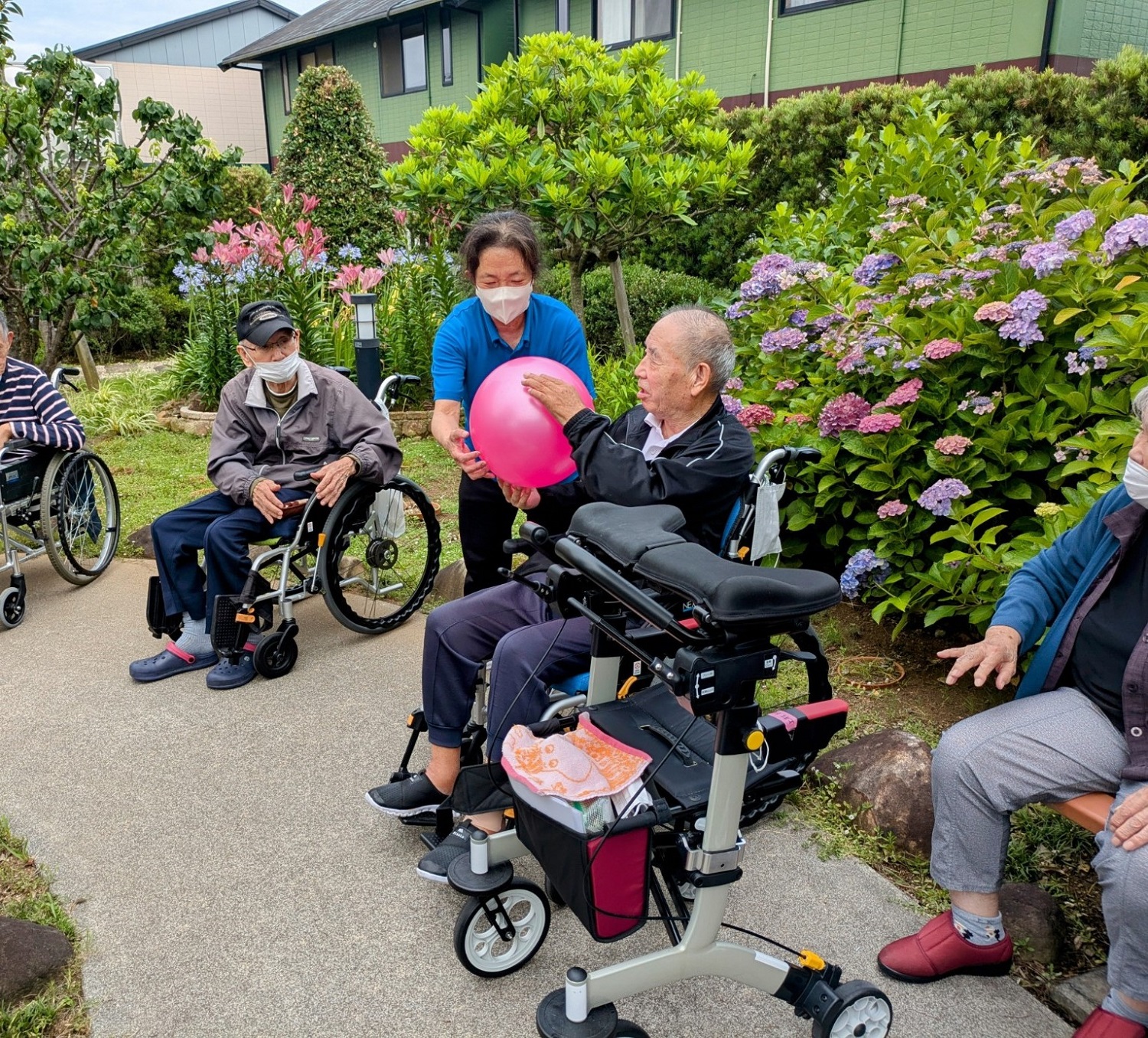 株式会社アースケア|アースケアデイサービスセンター豊川