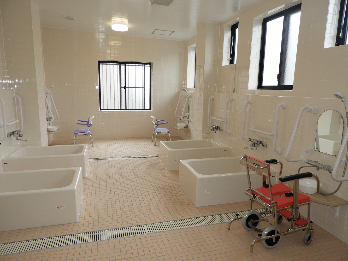 株式会社グラビティー|デイサービスセンター　トレセン上峰