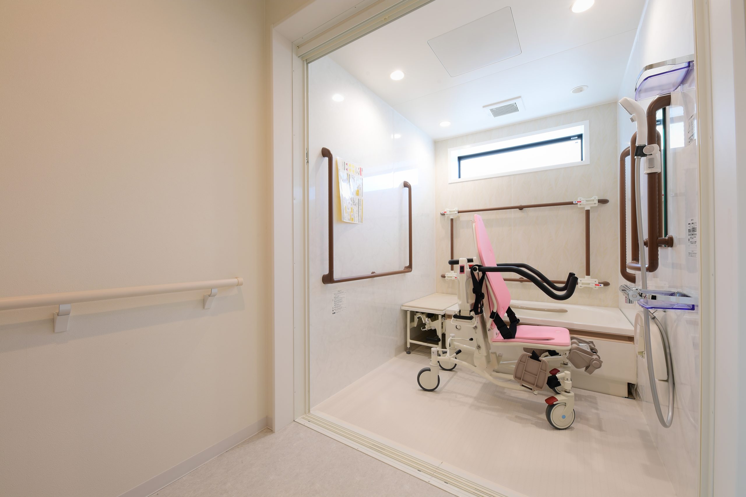 株式会社AMATUHI|AMANEKU八王子中野山王（日中型）