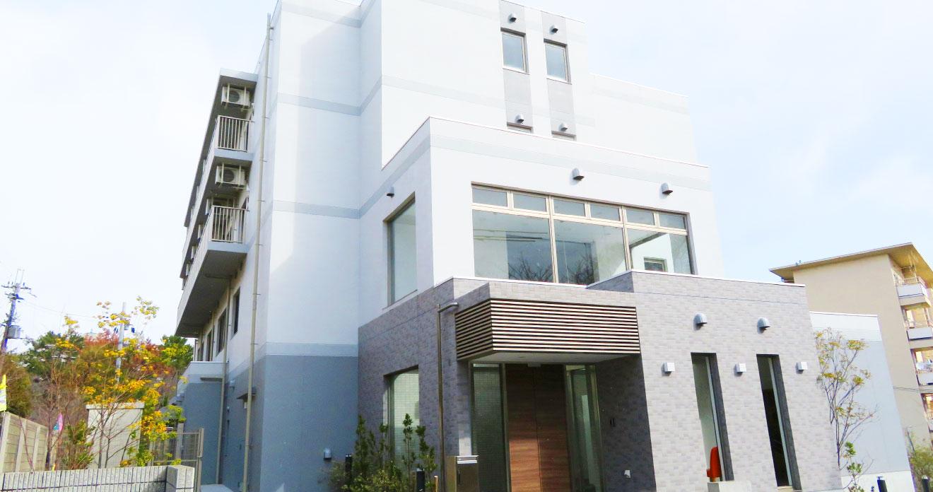 株式会社ライフケア・ビジョン／はっぴーらいふ豊中新千里