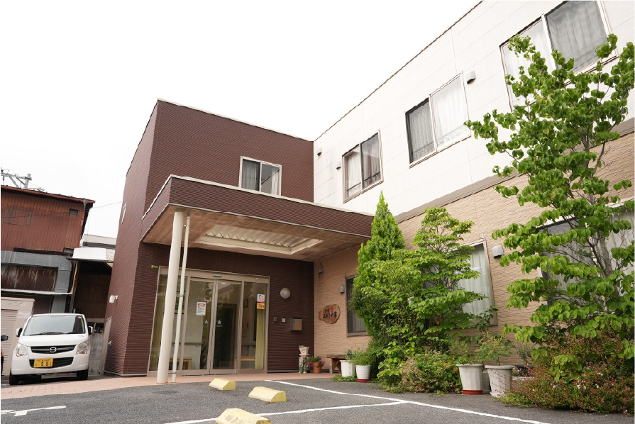 株式会社エポカケアサービス／グループホーム青崎・みどりの家