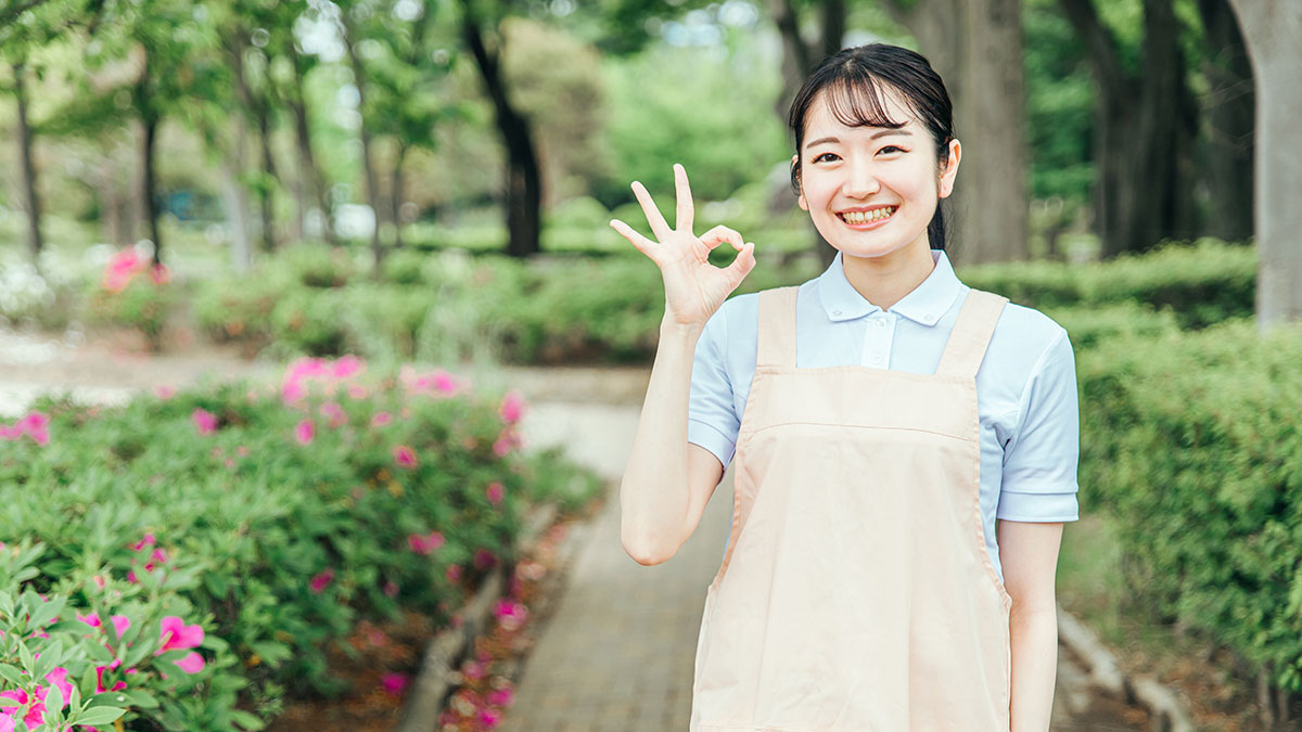 介護士の給料はどのくらい？平均額や年収アップの方法もしっかり解説！