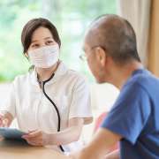 有料老人ホームでの看護師の仕事内容・働き方は？給料や働くメリットも徹底解説！