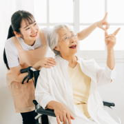 障害者に関わる仕事とは？関連する資格・職種・働ける施設を紹介！