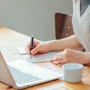 医療事務におすすめの資格7選！取得要件と難易度や合格率を解説