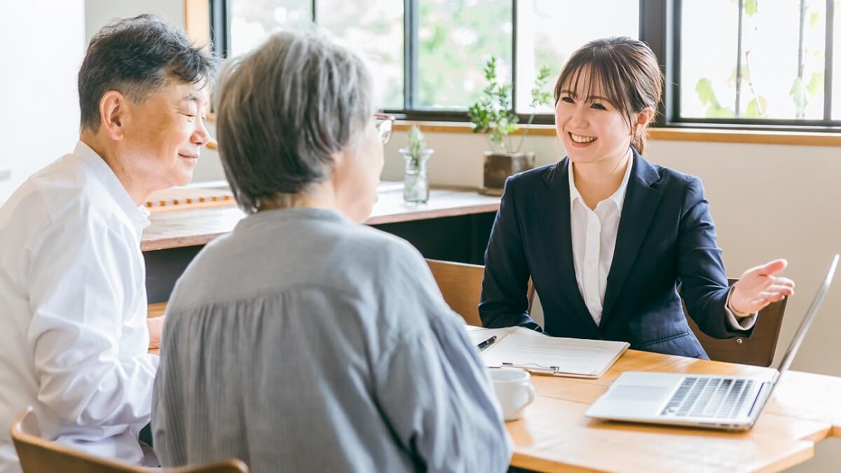 ケアマネジャー（介護支援専門員）とは？仕事内容・給料・資格を紹介