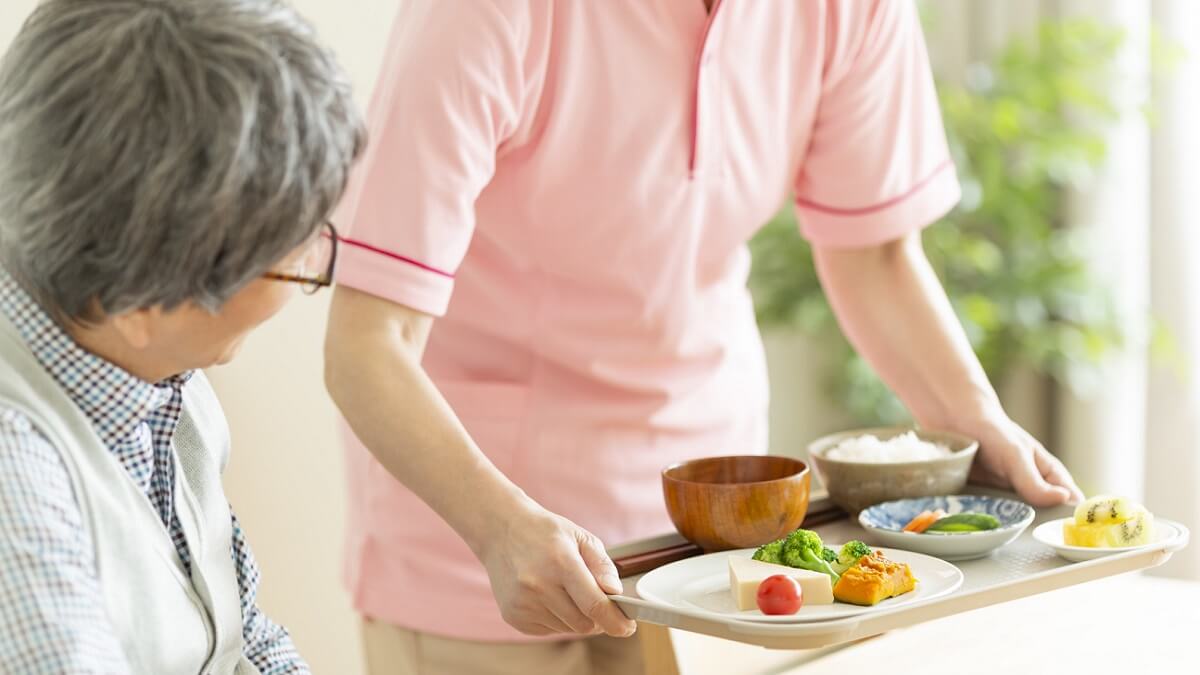 嚥下・栄養評価、介護テックで促進 4月より重点分野、補助金対象に